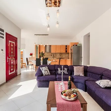 Stymfalia - Luxury Mansion With Private Pool *