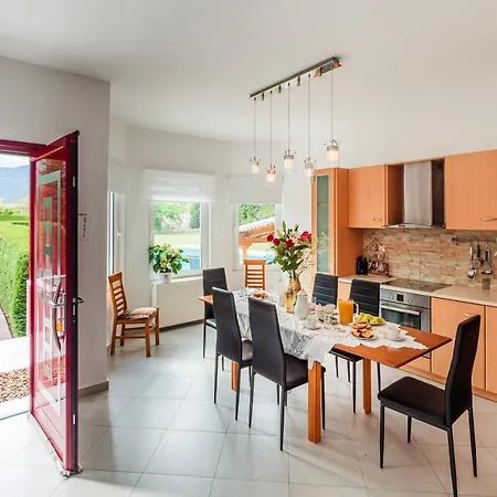 Stymfalia - Luxury Mansion With Private Pool *