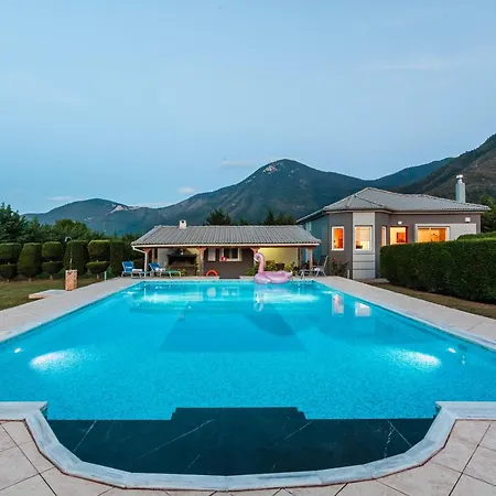 Stymfalia - Luxury Mansion With Private Pool