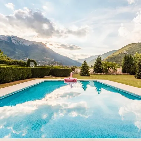 Stymfalia - Luxury Mansion With Private Pool