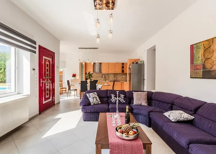 Stymfalia - Luxury Mansion With Private Pool *