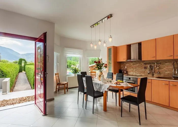 Stymfalia - Luxury Mansion With Private Pool Villa Karteri (Corinthia)