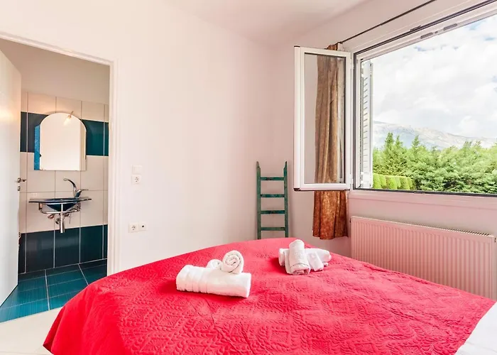 Villa Stymfalia - Luxury Mansion With Private Pool