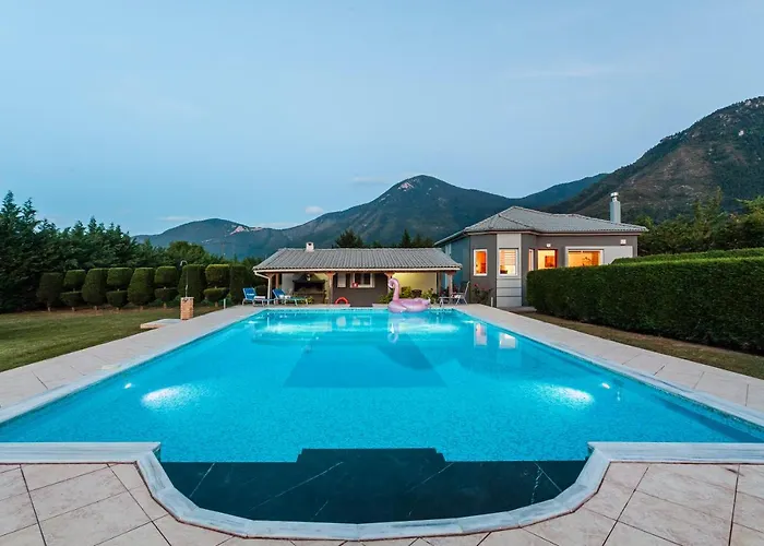 Stymfalia - Luxury Mansion With Private Pool