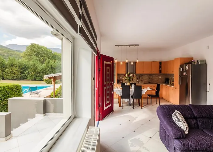 Villa Stymfalia - Luxury Mansion With Private Pool